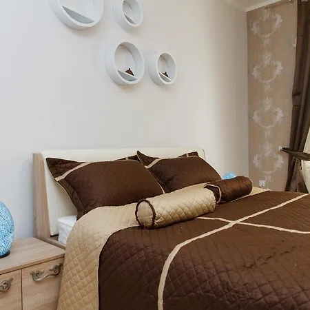 Business Apartment *