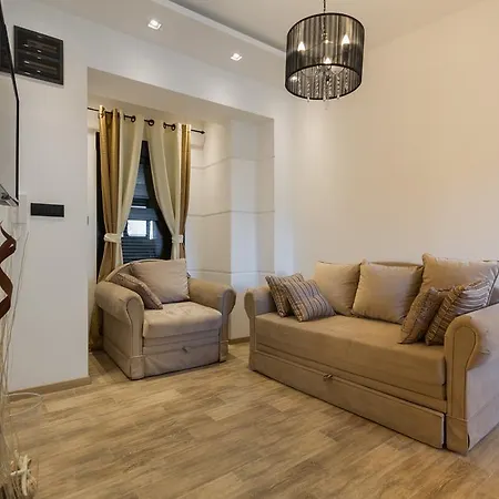 Business Apartment *